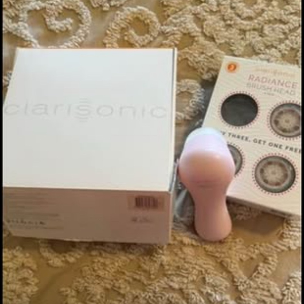 Clarisonic Radiance Brush Set in Soft Pink